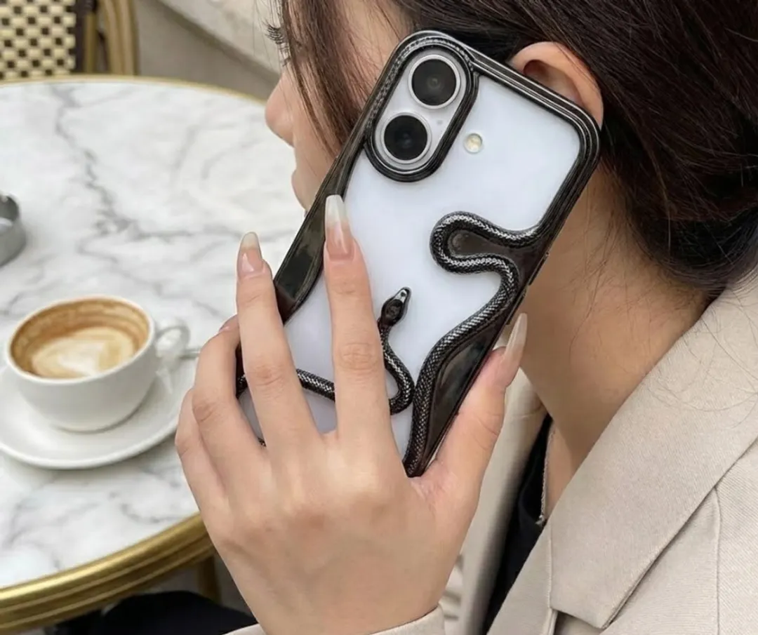 NUVEX iPhone 16 Slang Design Hoesje - Zwart