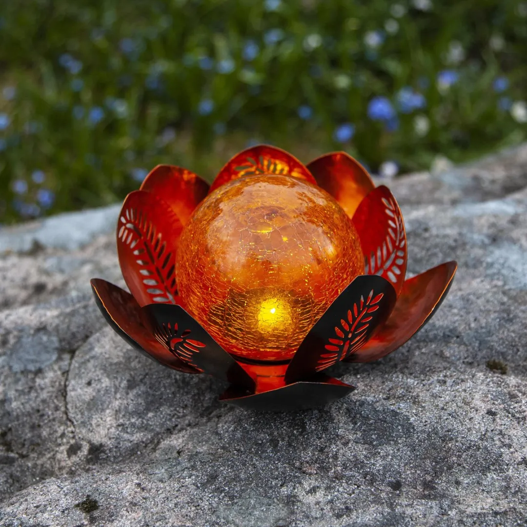 Star Trading Solar decoratie Lelie, LED, waterlelie, amberkleurig, voor buiten, metaal, schemersensor, glas, warm wit, 24 cm