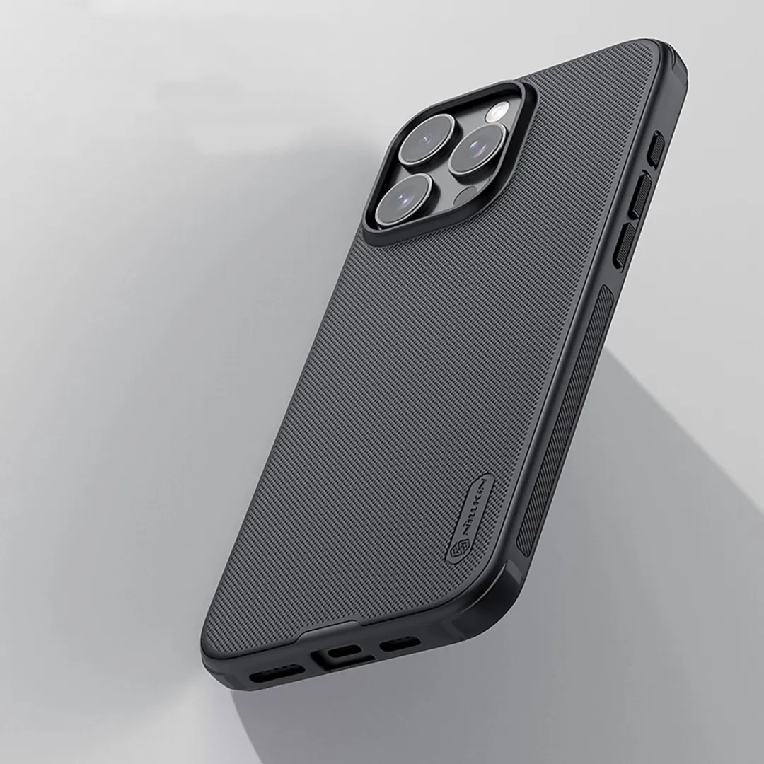 Nillkin Super Frosted Shield Pro iPhone 16 Pro Max Hoesje - Zwart - afbeelding 4 van 6