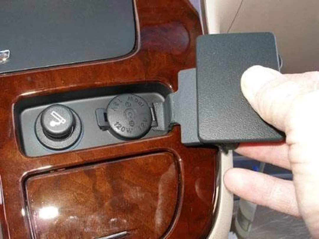 Brodit ProClip Kia Carnival 2006-2011 853829 Angled Mount