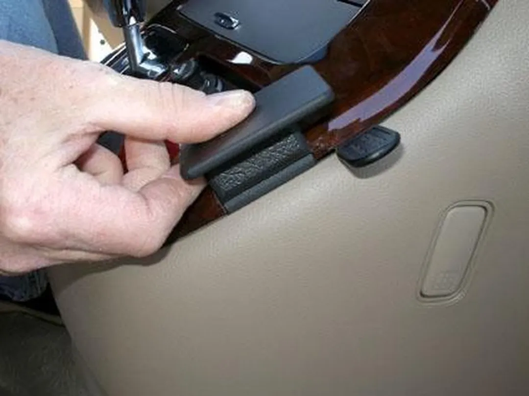 Brodit ProClip Kia Carnival 2006-2011 853829 Angled Mount