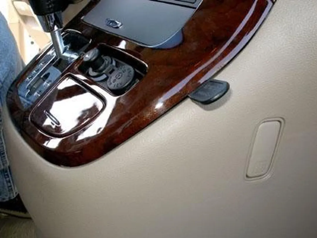 Brodit ProClip Kia Carnival 2006-2011 853829 Angled Mount