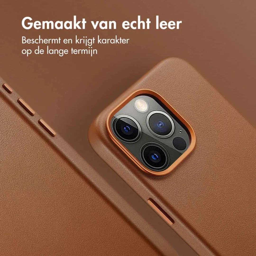 Accezz Hoesje iPhone 15 Pro Max - MagSafe Leder Sienna Brown