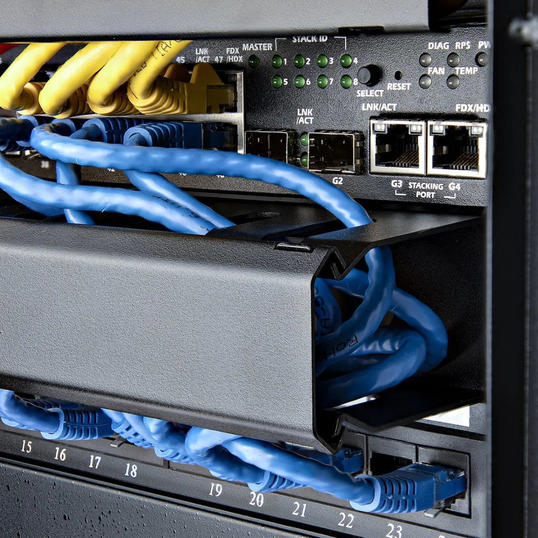 Startech CMDUCT1UX Kabelbeheerpaneel 1U - Zwart