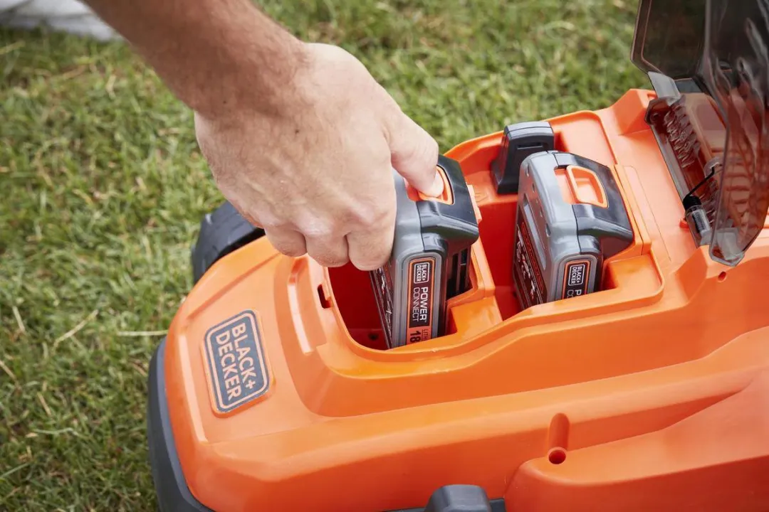 BLACK+DECKER 18V 33cm Grasmaaier BCMW3318N-XJ - 35L