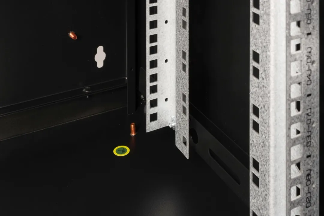 Digitus DN-19 09-U-SW Wandrek - Zwart