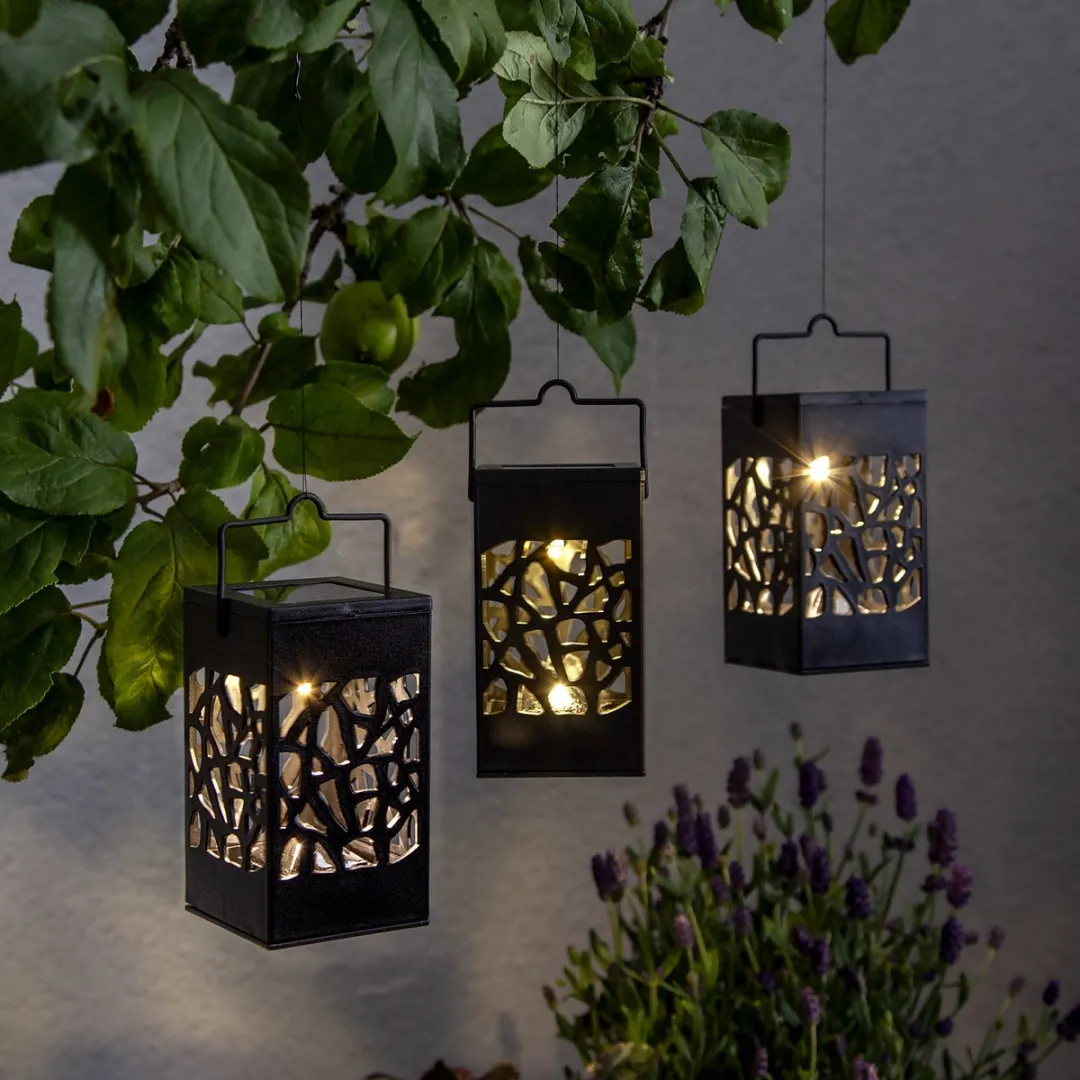Star Trading Izola Mini Solar Padverlichting - 3 Stuks - Zwart - afbeelding 3 van 5