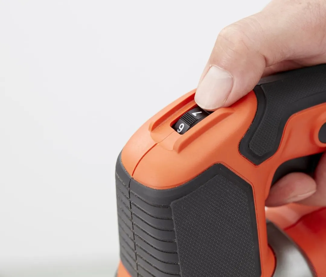 BLACK+DECKER BES610K-QS Pendeldecoupeerzaag 650W - met koffer