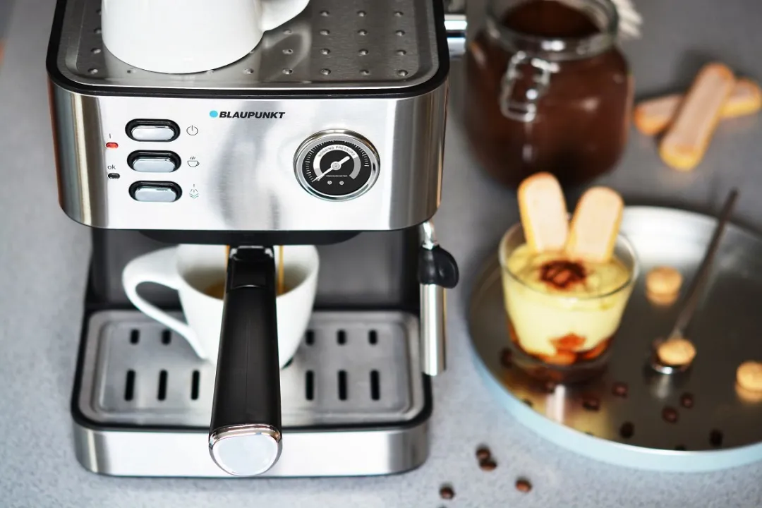 Blaupunkt CMP312 Espressomachine - 15 Bar - 1.6L - 850W - Zwart - afbeelding 3 van 6