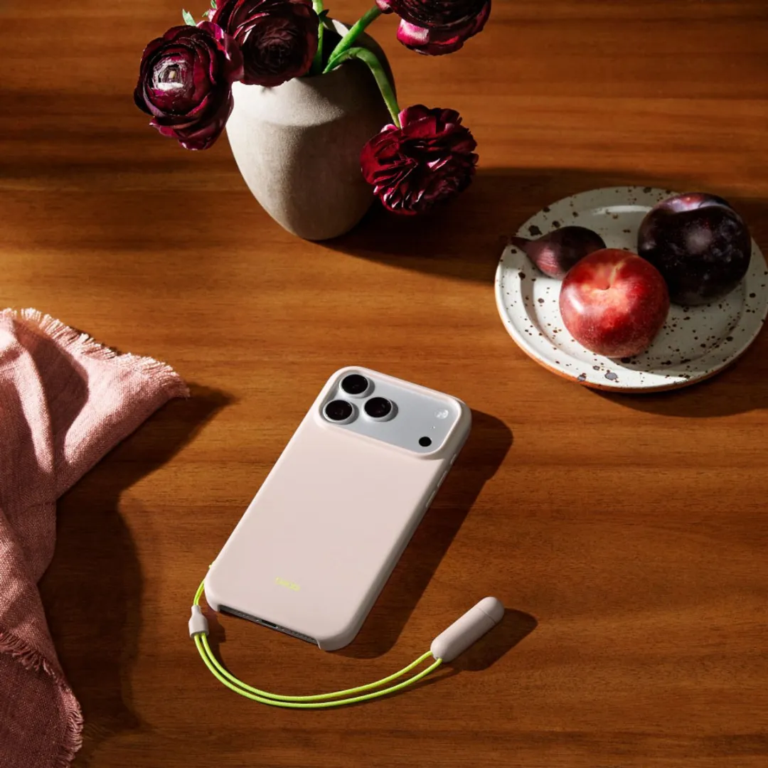 Beats Kickstand Case MGTQ4LL/A - iPhone 17 Pro Max - Lime Stone