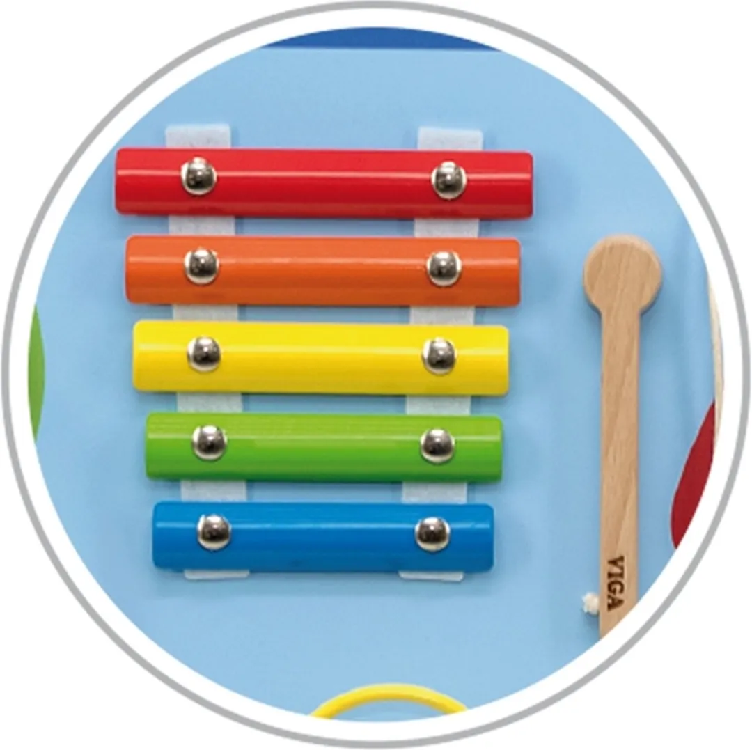 Vigatoys Houten Wandspeelbord Trein - 190cm - Rood-Blauw-Groen
