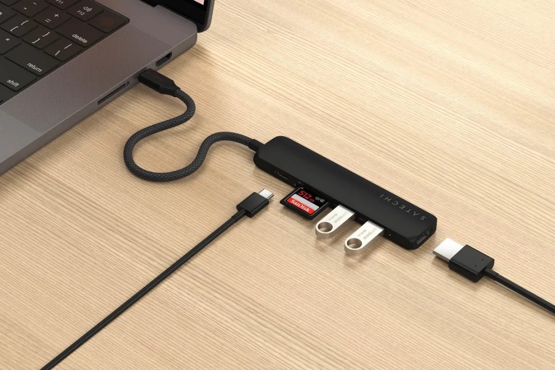 Satechi ST-P6SK USB-C Interface Hub 10Gbit - Zwart