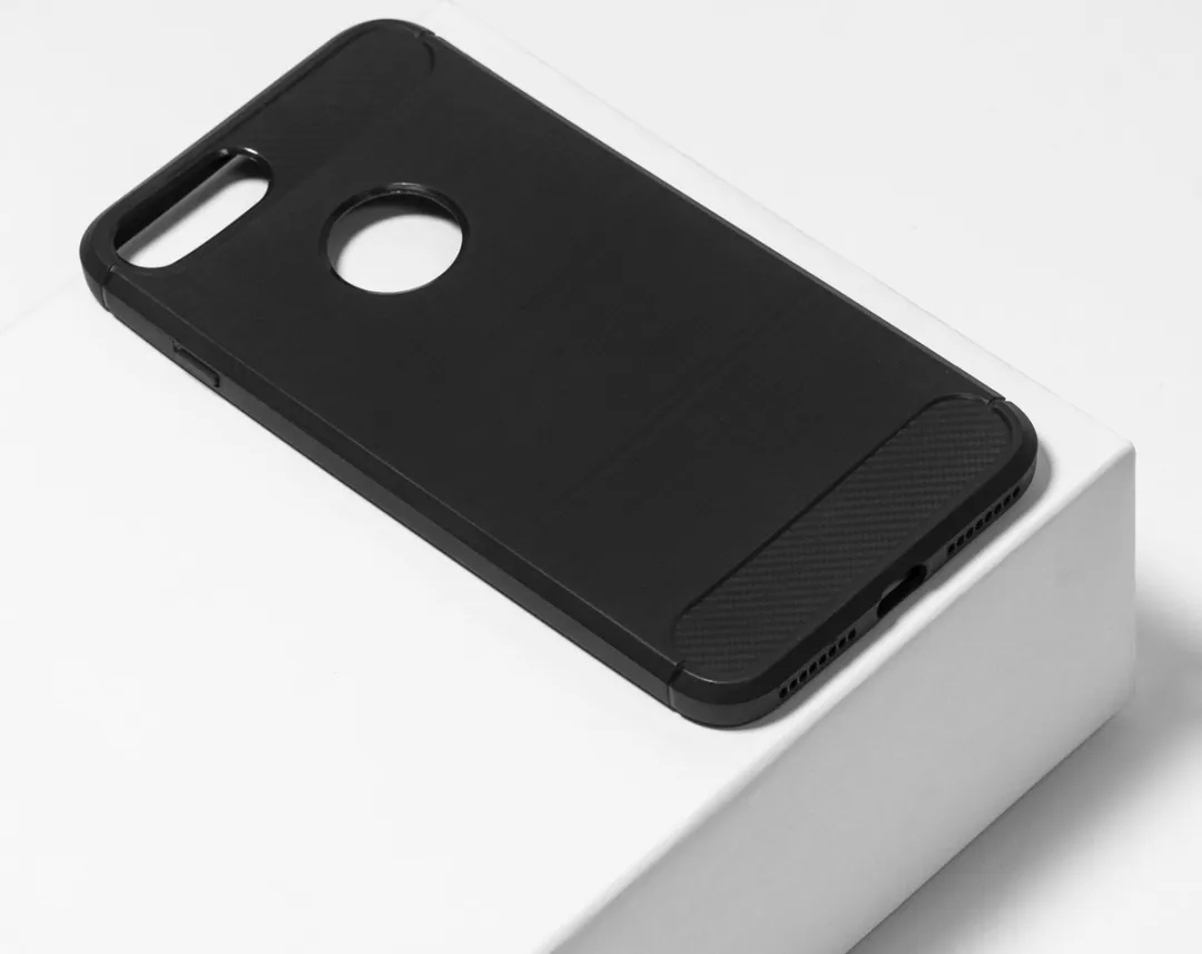 BMAX Carbon Soft Case iPhone 7 Plus - Zwart