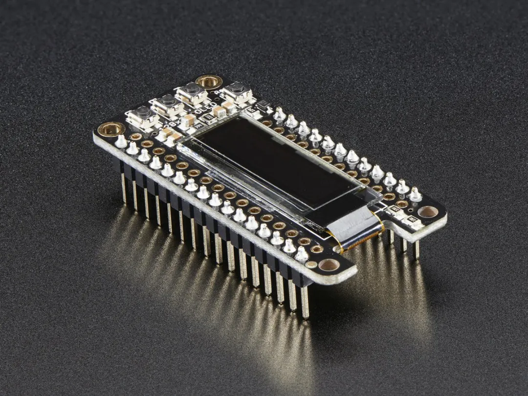 Adafruit FeatherWing OLED 128x32