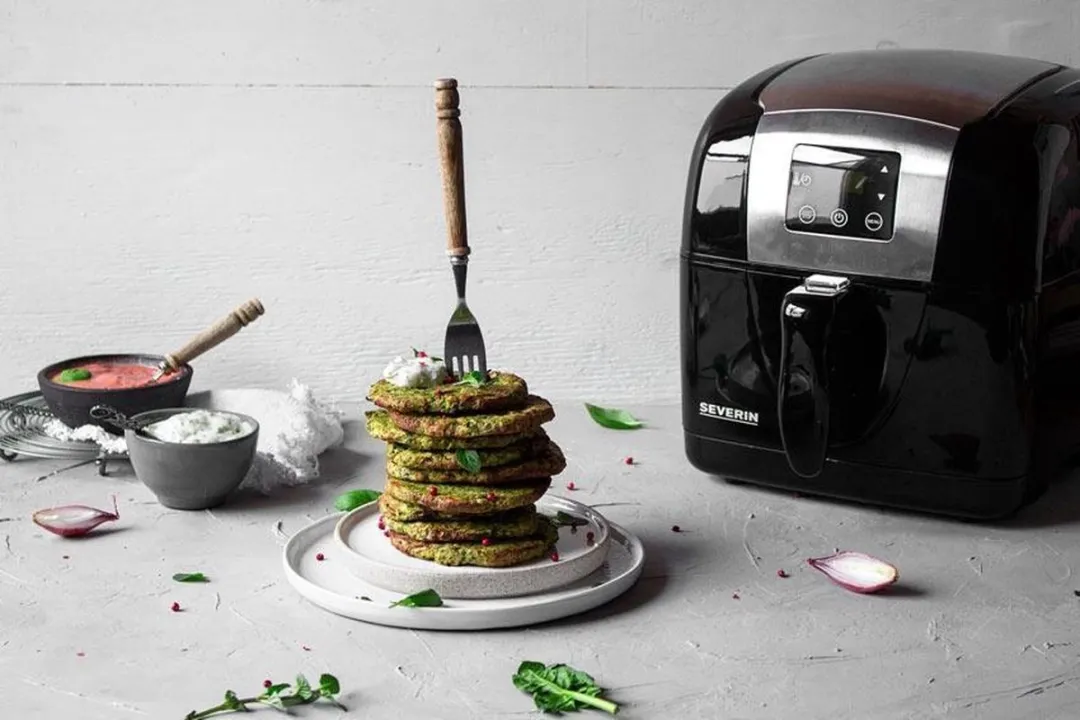 Severin FR2432 Airfryer 1300W - 2L - Zwart-RVS