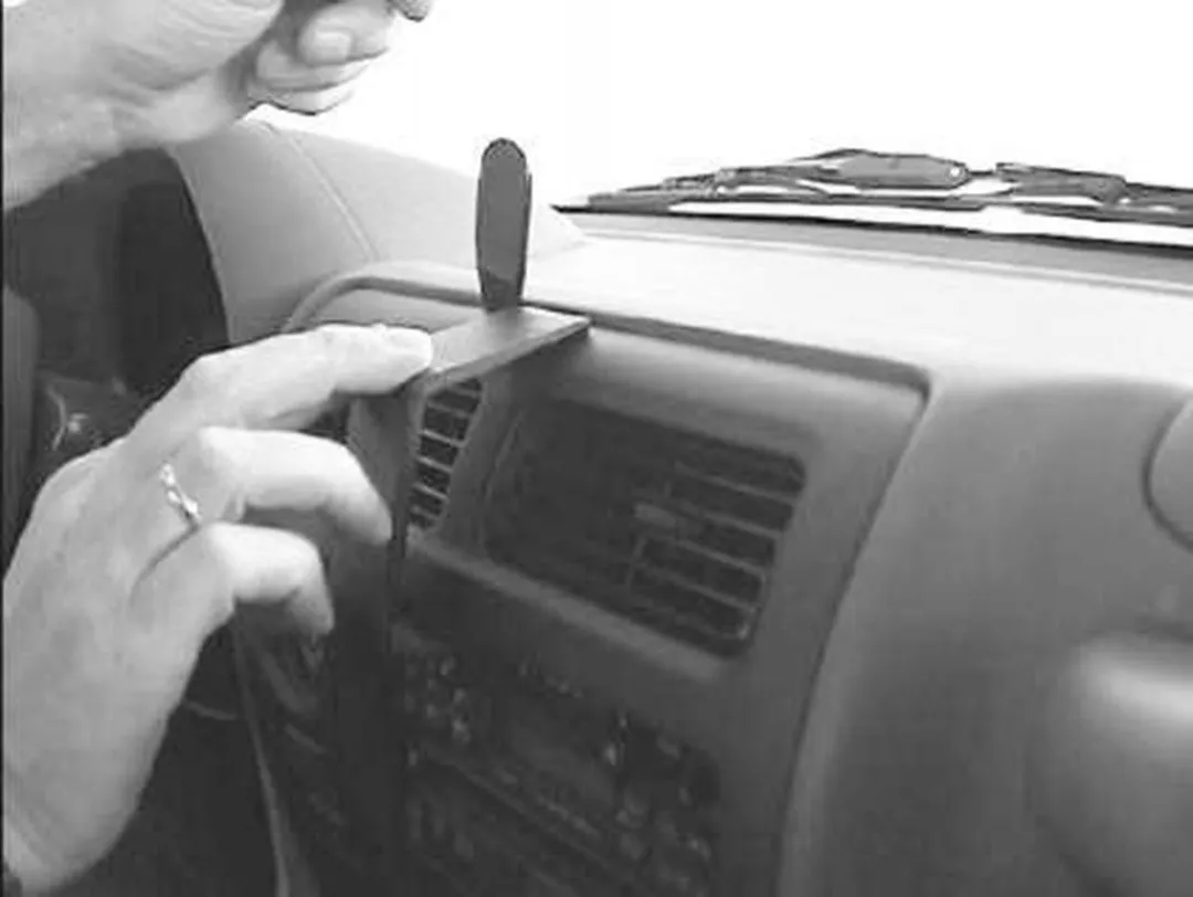 Brodit ProClip 852749 Toyota LandCruiser 90 Houder - Zwart - afbeelding 3 van 5