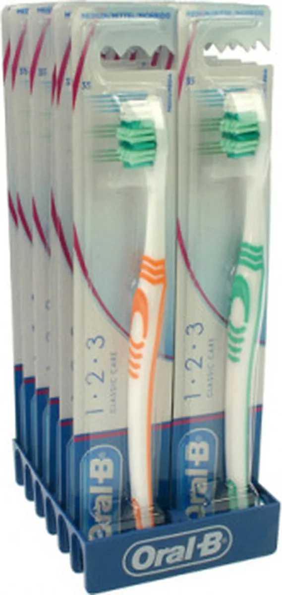 Oral-B Classic Care Medium Tandenborstel