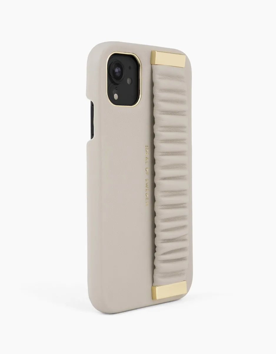 iDeal of Sweden Statement Case Top-Handle iPhone 11/XR - Ruffle Cream - 3 Pasjes - afbeelding 3 van 6