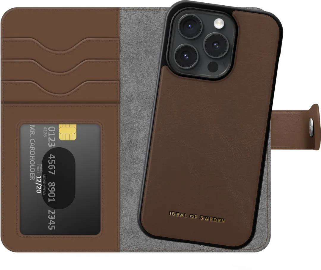 iDeal of Sweden Magnet Wallet iPhone 15 Pro - IDMWP-I2361P-484 - Donkerbruin
