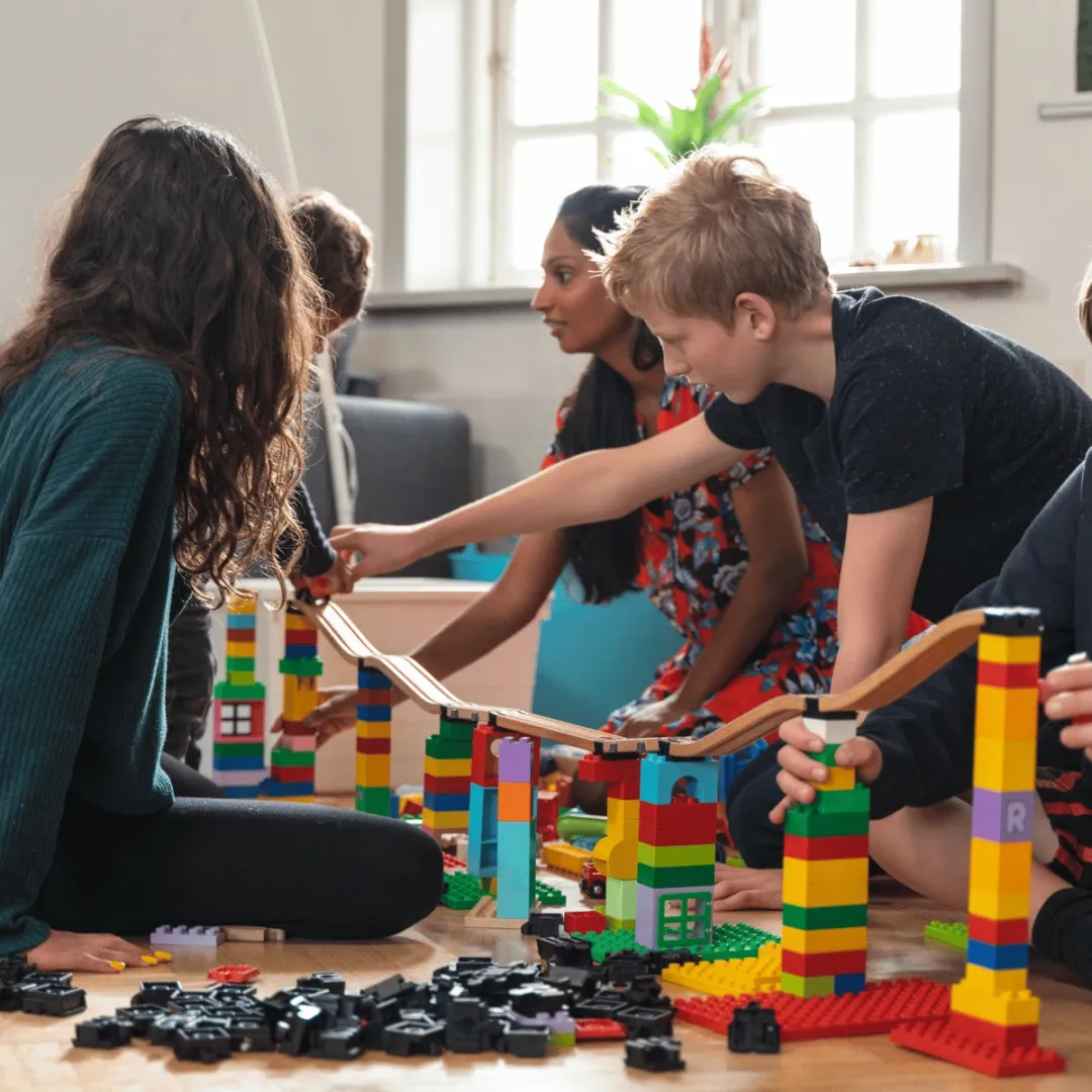 Allround Large - 33 Brio Adapters - Treinbaanonderdelen - Houten Treinbaan - geschikt voor bekende bouwstenen en treinbanen van o.a. Bandits & Angels