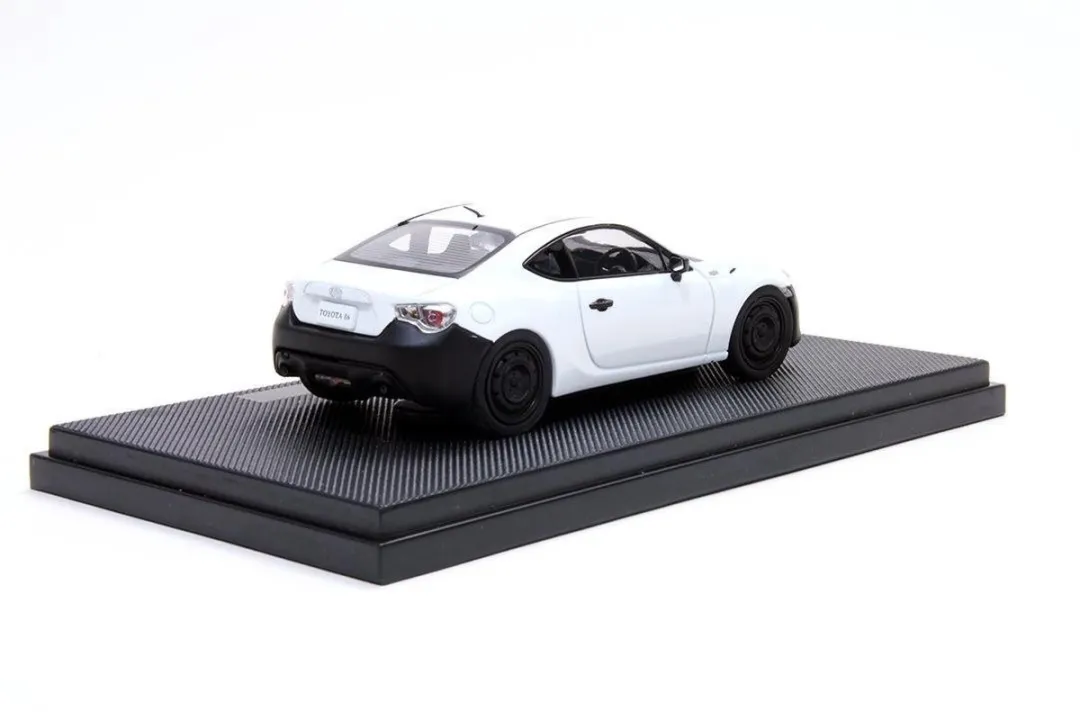 Toyota 86 RC 1:43 Ebbro - Zilver/Zwart - afbeelding 6 van 6