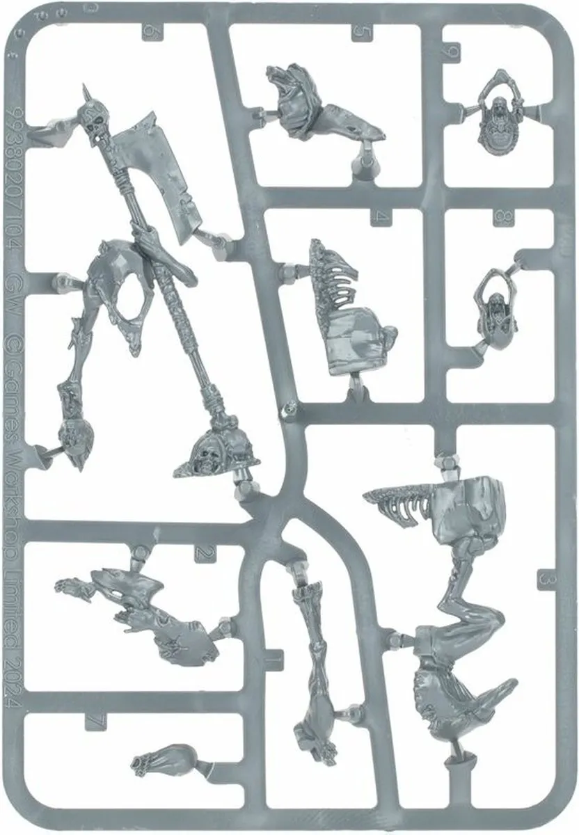 Games Workshop Flesh-Eater Courts Royal Decapitator - 9 Stuks