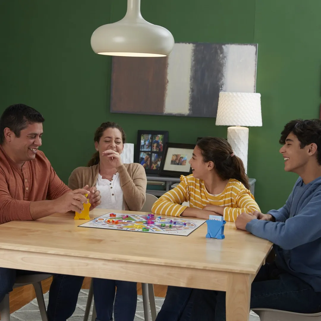 Trivial Pursuit Familie Editie Nederland - Gezelschapsspel