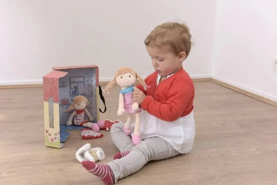 Egmont Toys Olivia Koffertje met Kleren - Multicolor