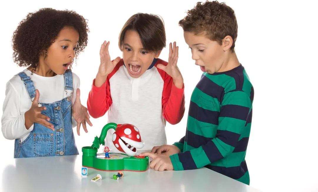 Super Mario Piranha Plant Escape - Spannend bordspel met 2 figuren