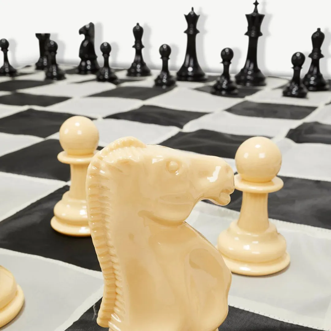 Ubergames Tuin Schaken - Kunststof 20cm - 140x140cm - Wit/Zwart
