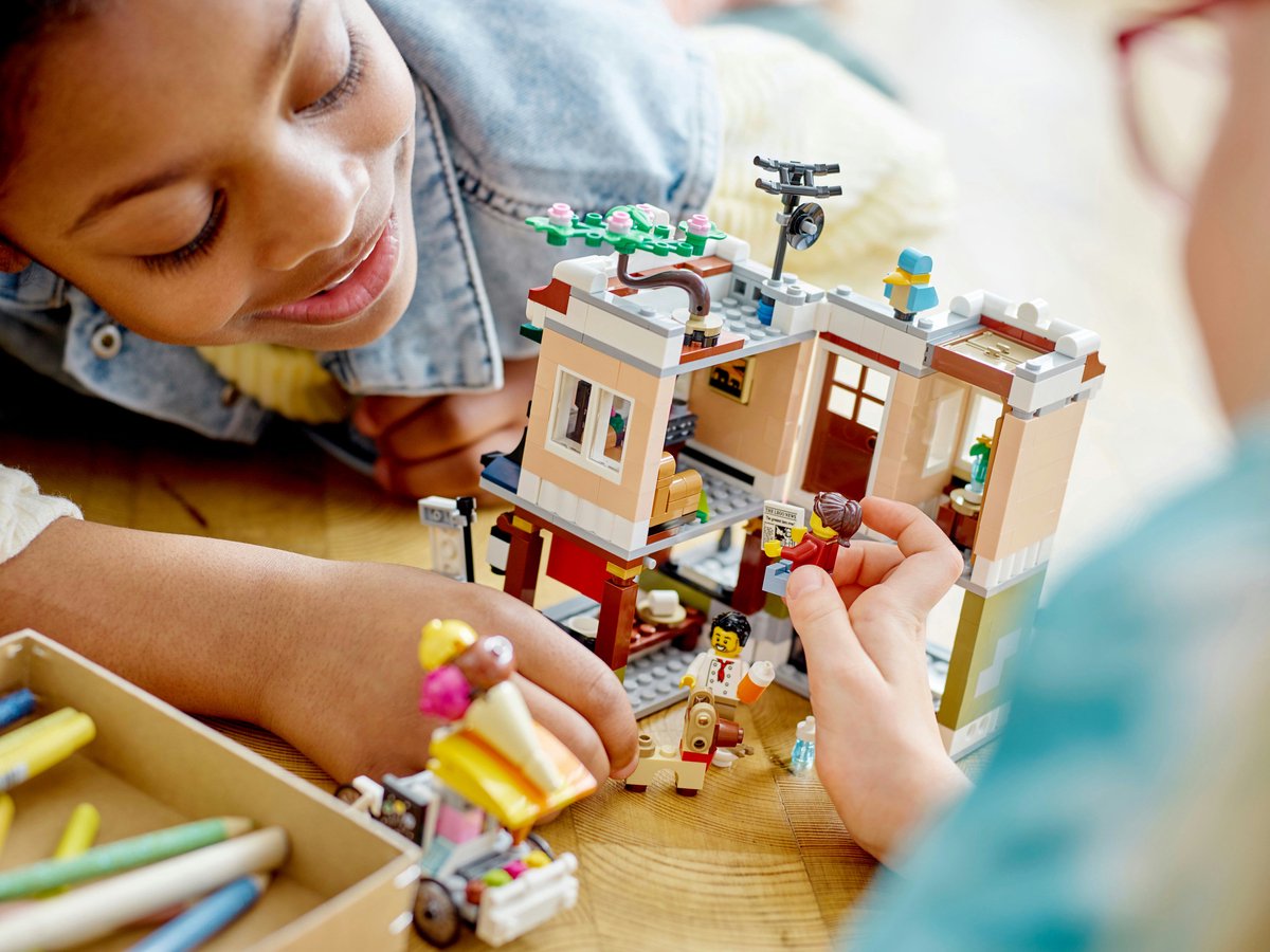 LEGO Creator Buildings Noedelwinkel in de stad - 31131