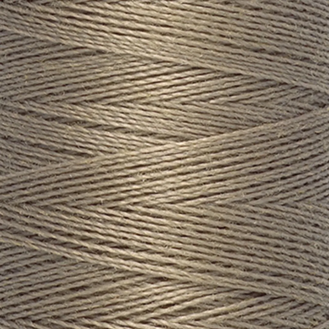 Gutermann Naaigaren Nr 724 - 200m - Bruin