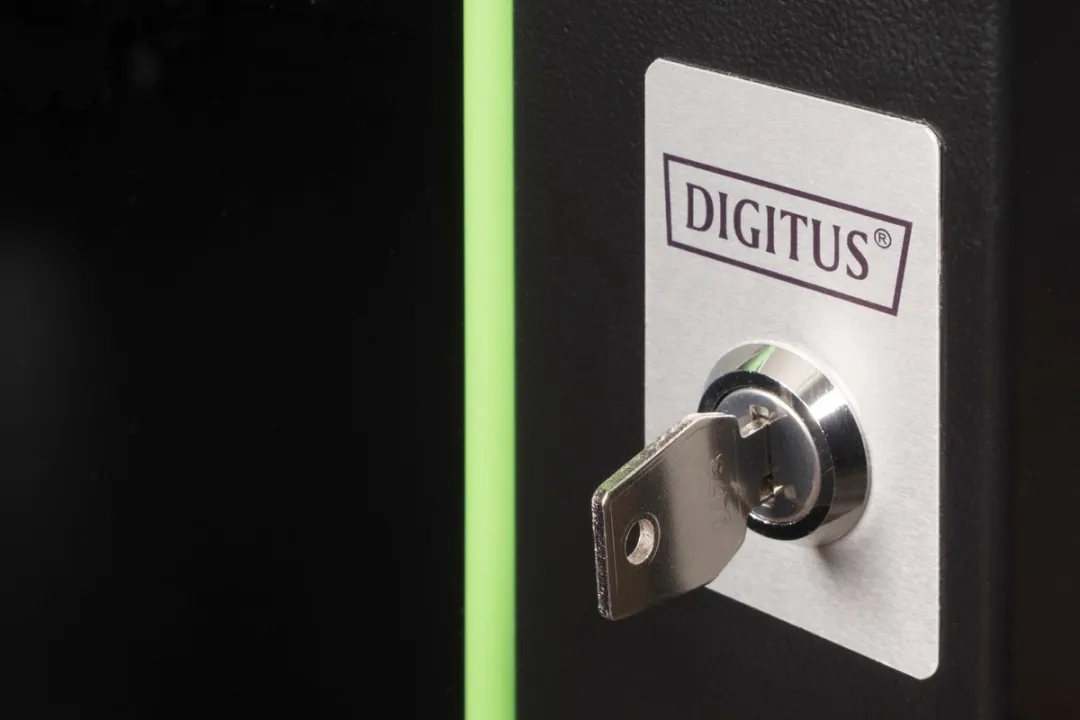 Digitus DN-19 07-U-SW Wandrek - Zwart
