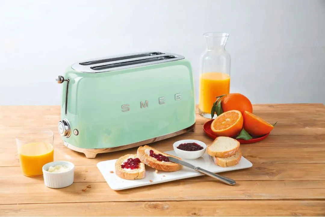 Smeg TSF01PGEU Broodrooster 2x2 - 950W - Watergroen