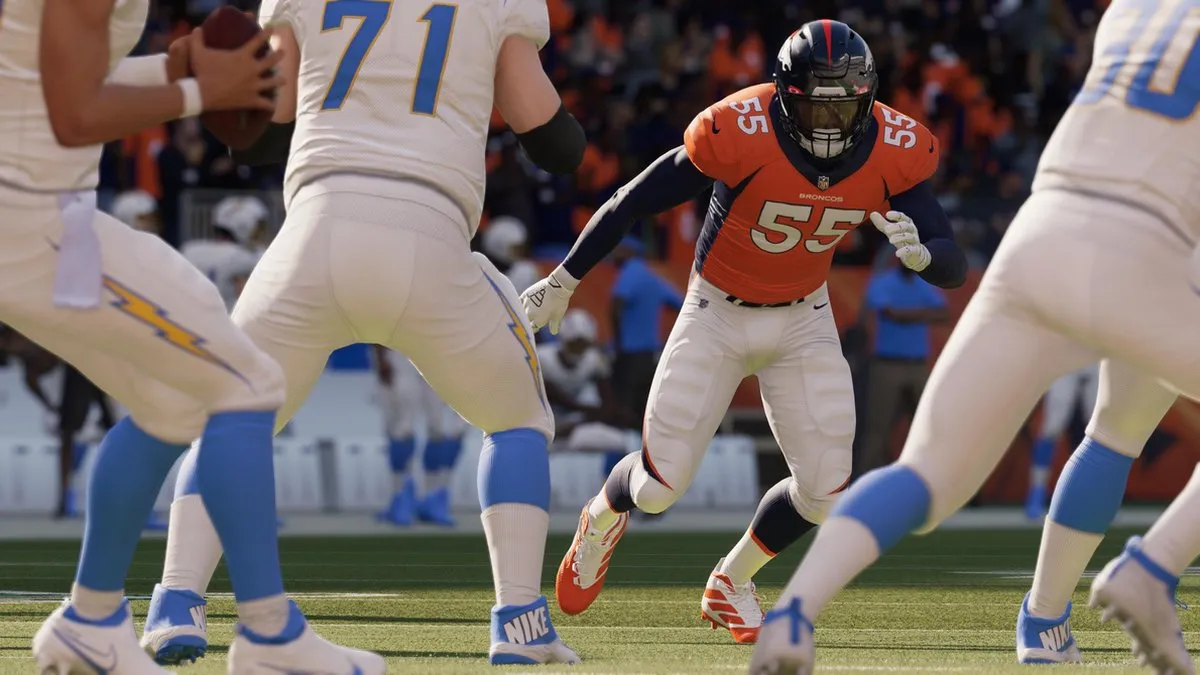 EA Madden NFL 22 - Xbox One - 4 Spelers Online