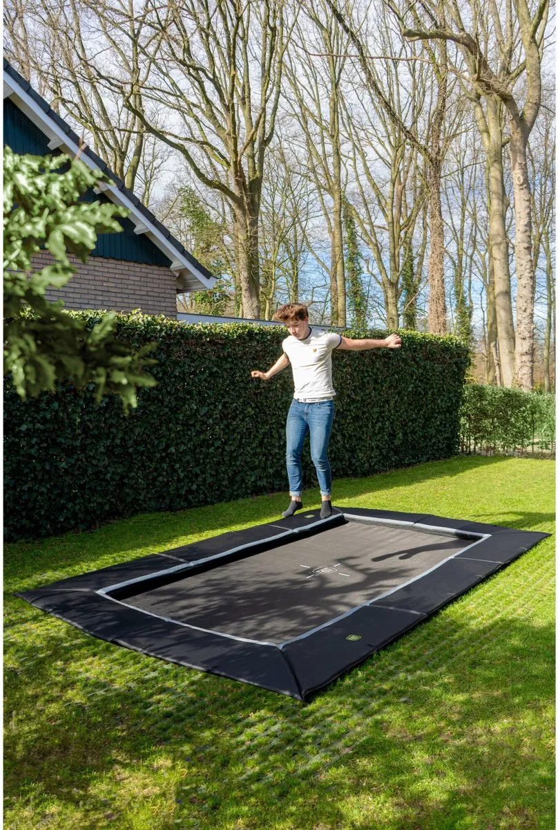 EXIT Dynamic Groundlevel Trampoline 458cm - Zwart