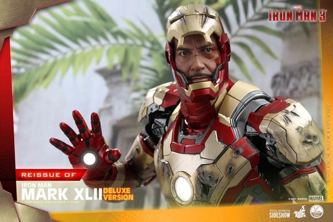 Marvel: Iron Man 3 - Deluxe Iron Man Mark XLII 1:4 Scale Figure