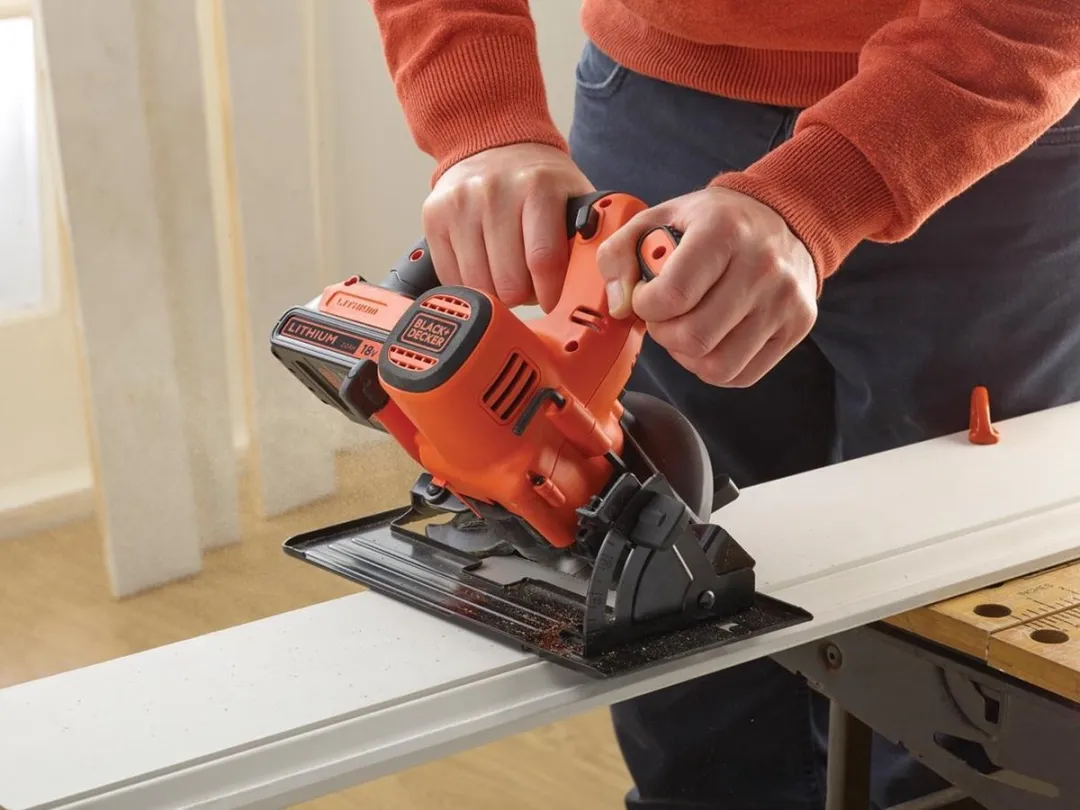BLACK+DECKER BDCCS18N-XJ Cirkelzaag 140mm