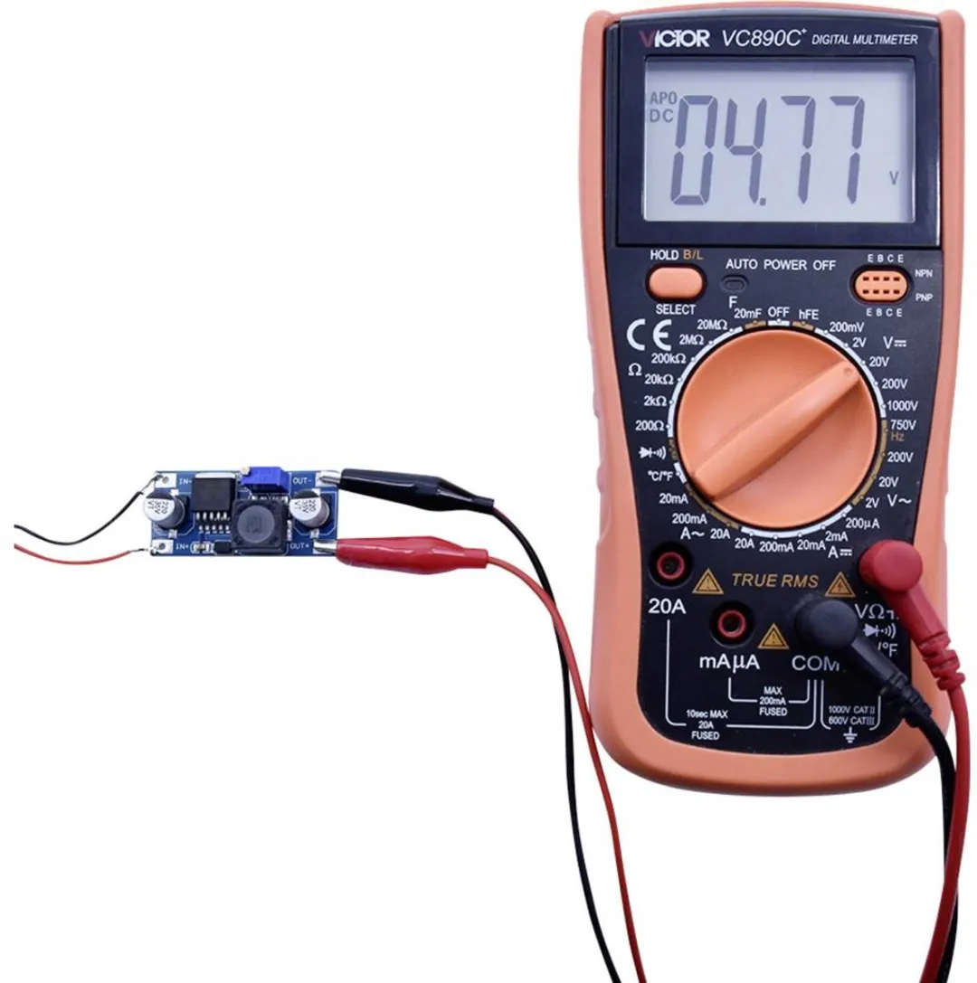 Tru Components TC-9927140 Spanningsregelaar