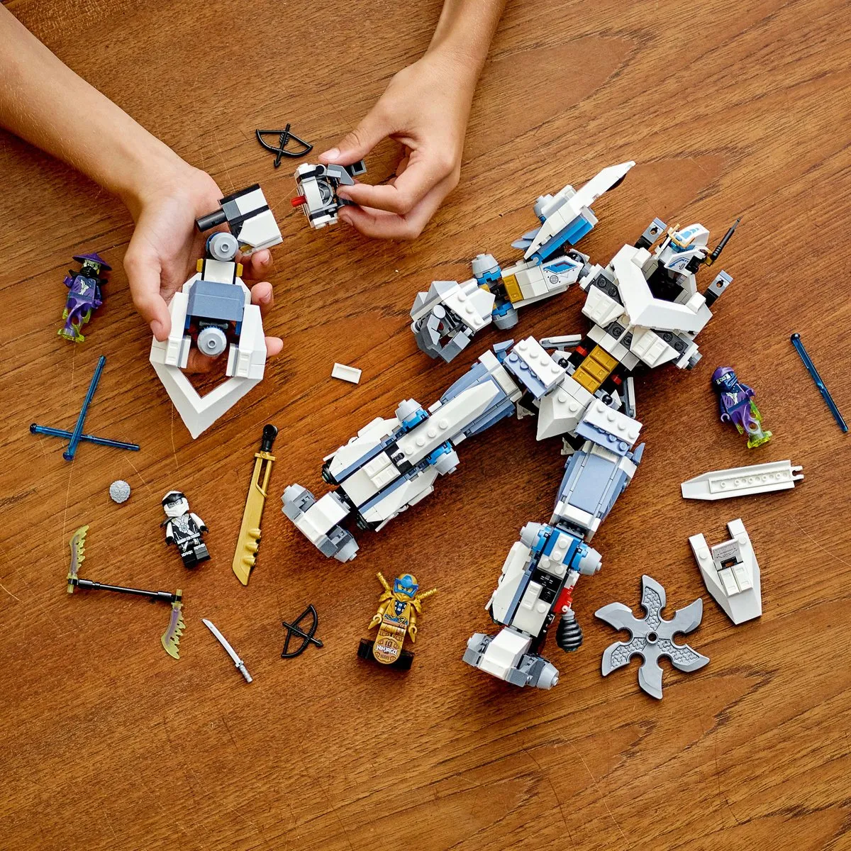 LEGO NINJAGO Legacy Zane’s Titanium Mecha Duel 71738 - 840 Stukken - afbeelding 6 van 6