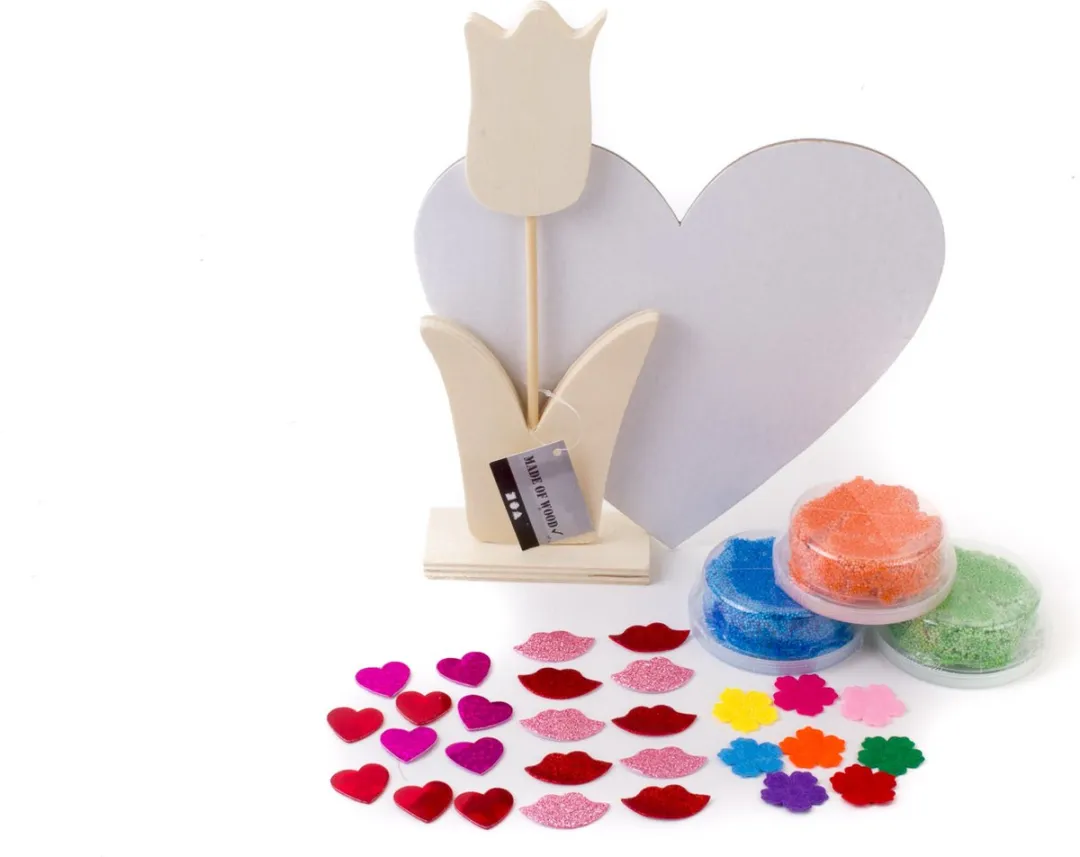 Foam Clay Houten Bloemen Knutselpakket - 3x14g Klei + Kartonnen Hart