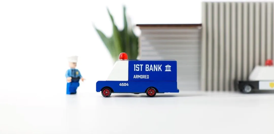 Candylab Toys Armored Van 17410013 - Blauw/Wit/Rood