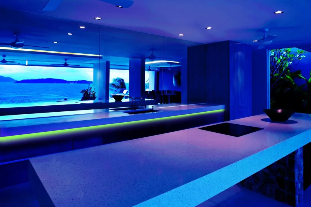 Grundig Flexibele LED Strip 3m - 20 RGB Kleuren