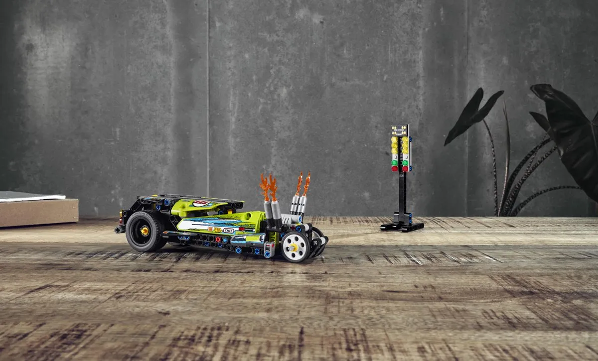 LEGO Technic Dragster 42103 - 225 Stukken
