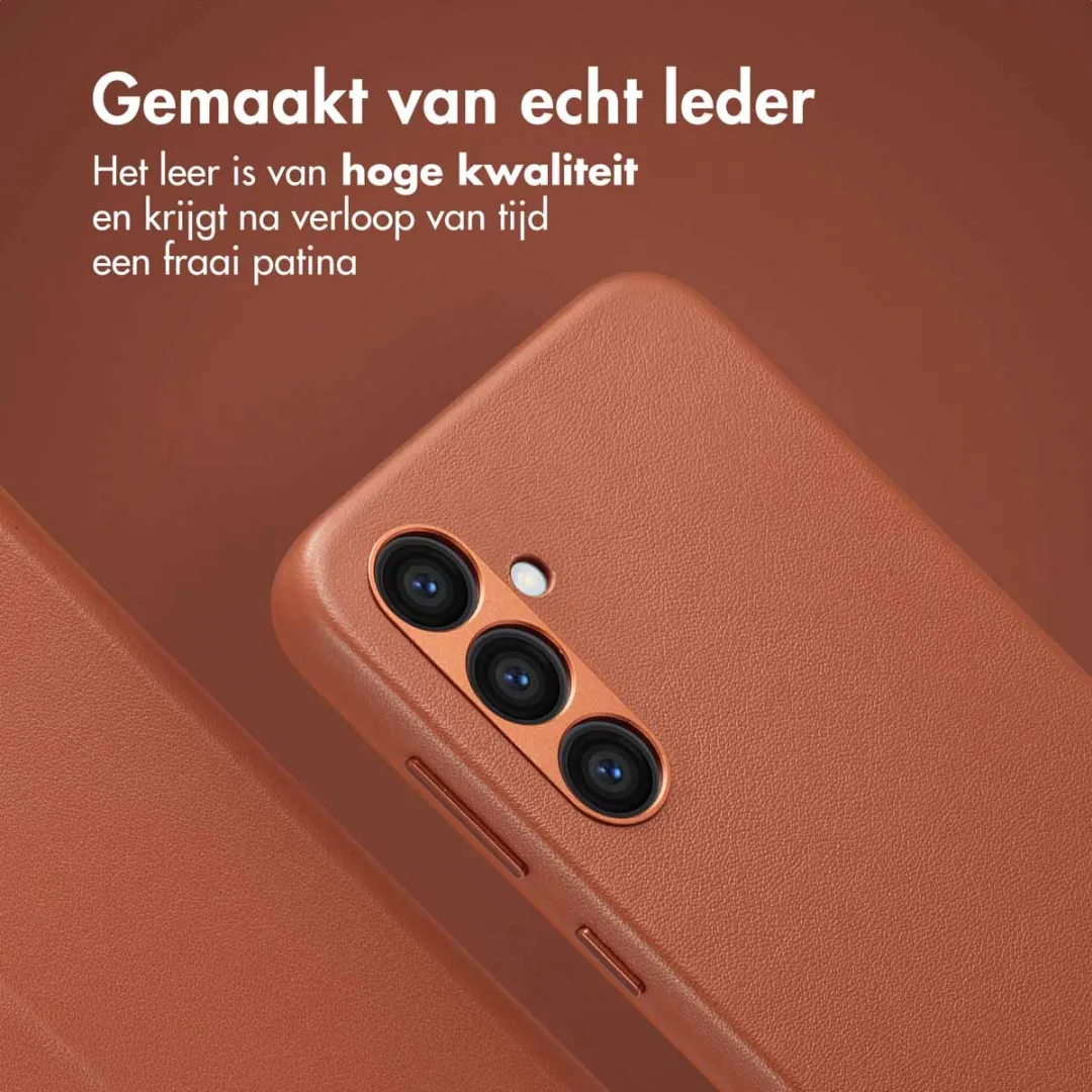 Accezz Hoesje Samsung Galaxy S24 Plus Leather Bookcase 2-in-1 - Bruin