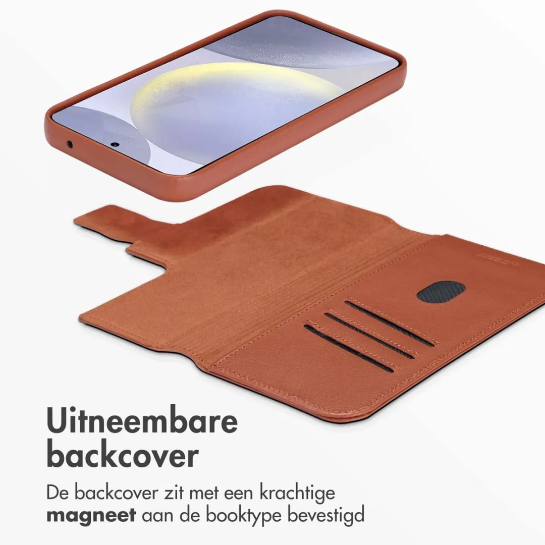 Accezz Hoesje Samsung Galaxy S24 Plus Leather Bookcase 2-in-1 - Bruin
