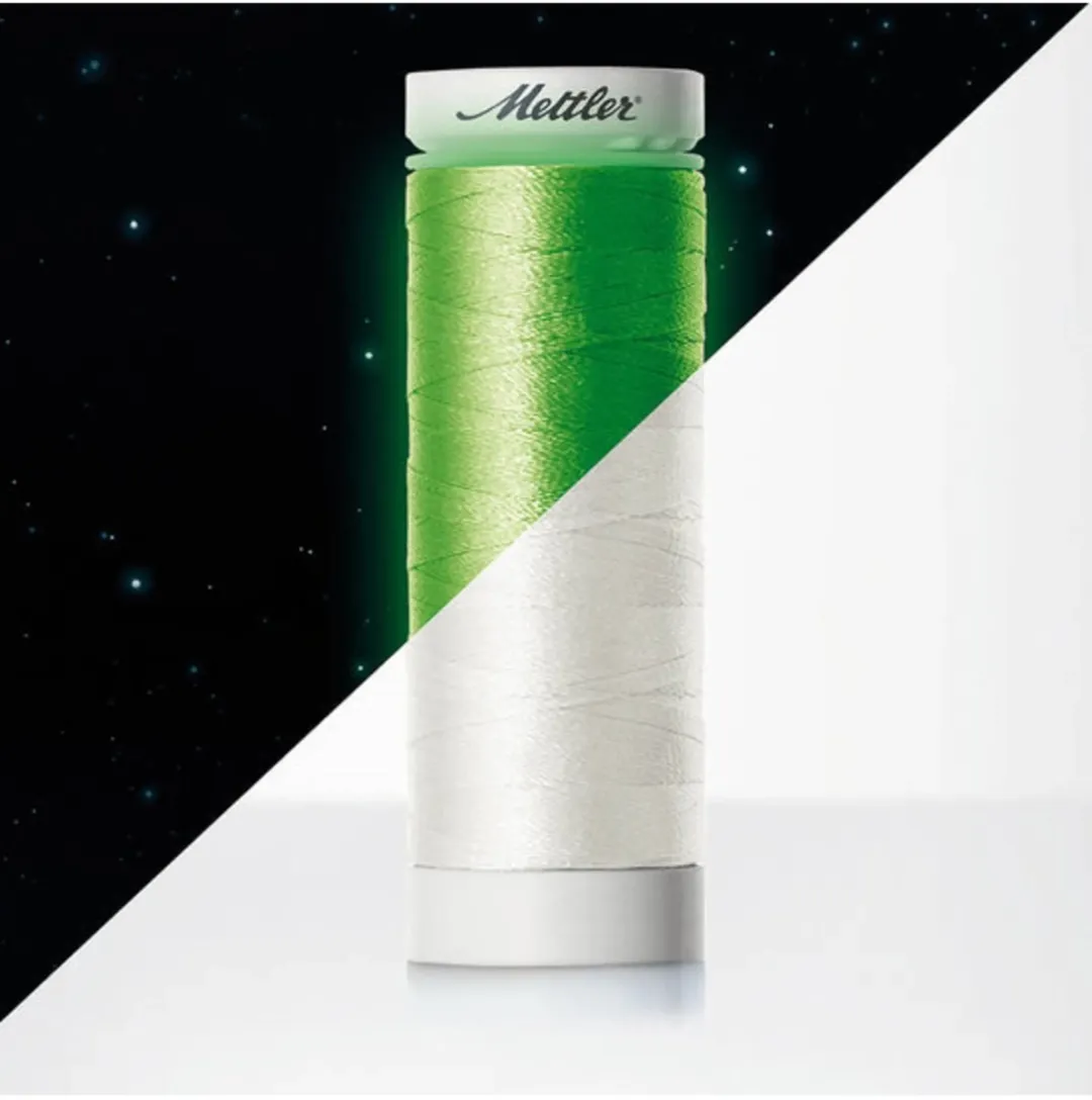 Amann Mettler Polyglow 1260 - 2 Kleuren