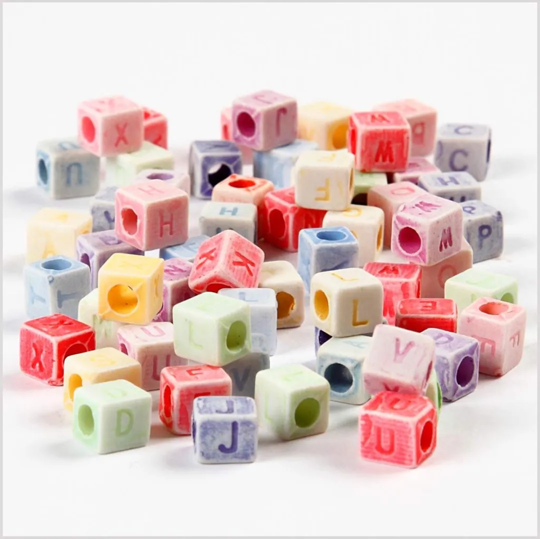 Creativ Company Letterkralen 6x6mm - 700 Stuks Multicolor
