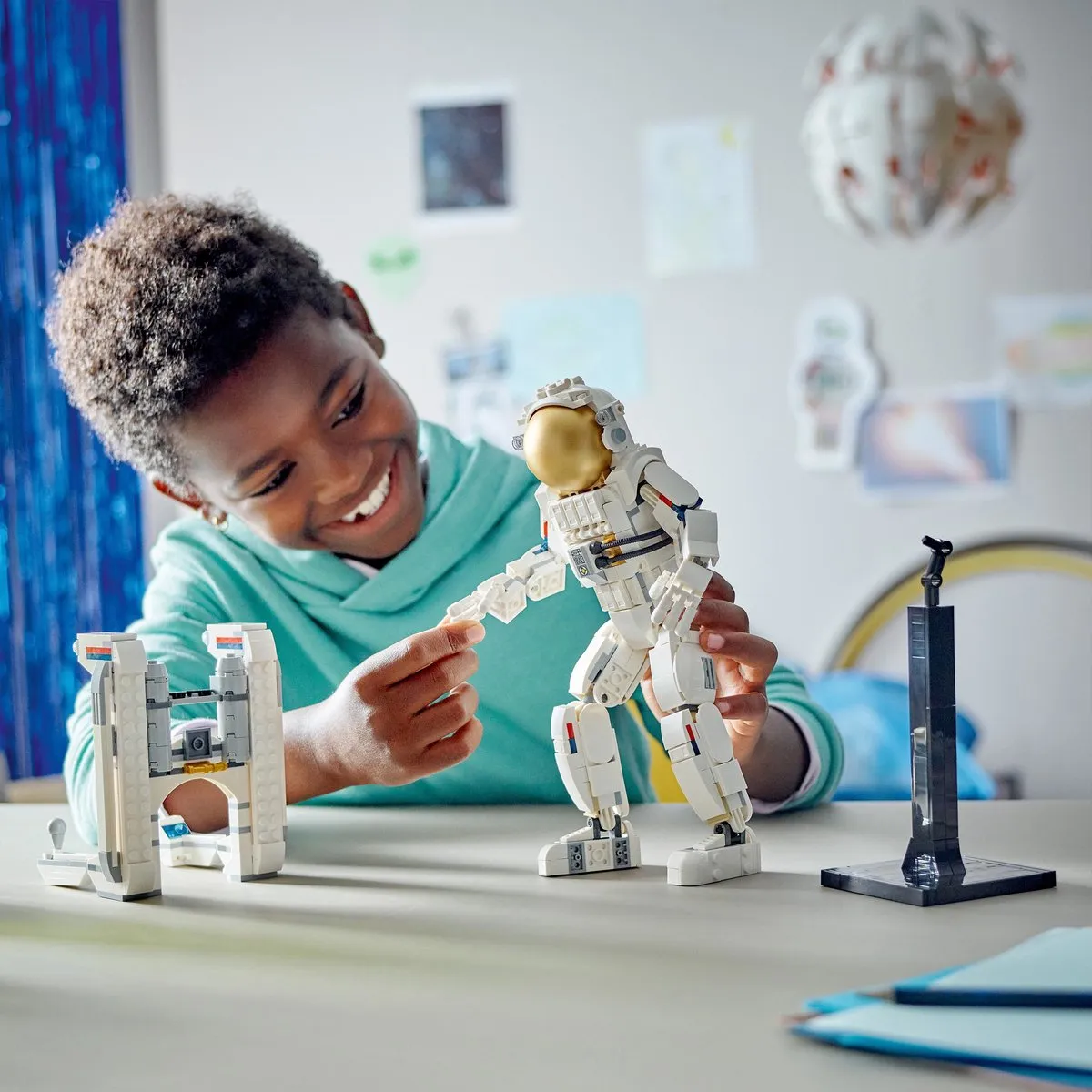 LEGO Creator 3in1 Ruimtevaarder 31152 - 647 Stukken