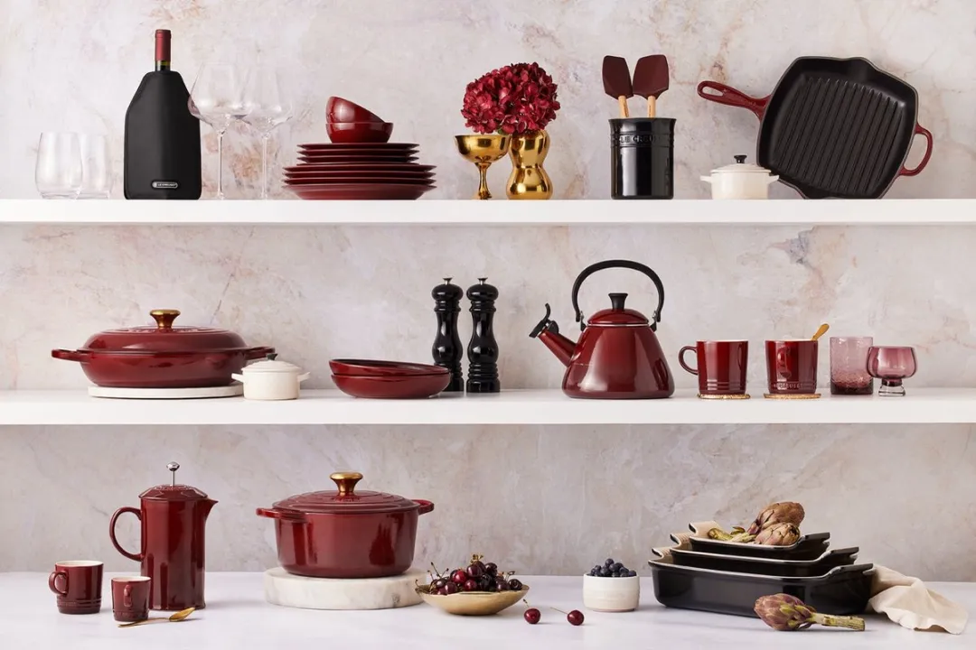 Le Creuset Fluitketel Kone 1.6L - Garnet - Inductiegeschikt